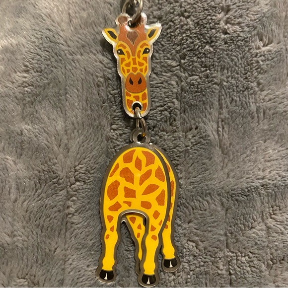 Giraffe Keychain - Picture 5 of 5